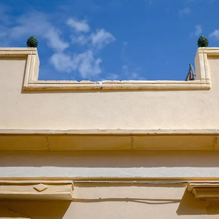 Estia, Ospitalita Siciliana * 아볼라